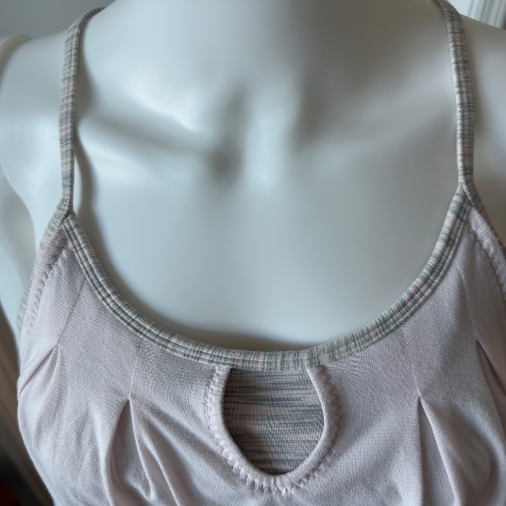 Lululemon top - Picture 2 of 10